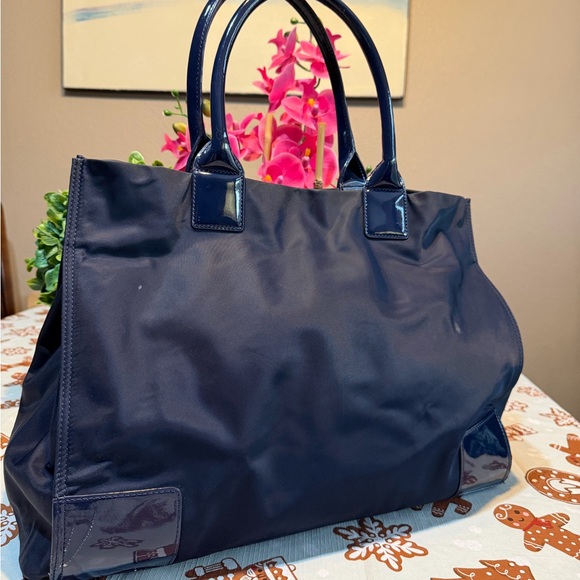 Tory Burch Navy Extra Large Tote - Picture 2 of 13